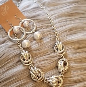 Necklace & earring set